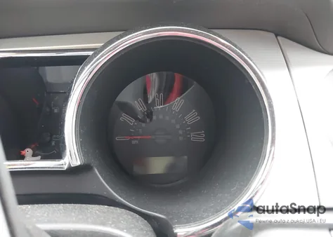 2005 Ford Mustang V6 Deluxe/V6 Premium z USA, uszkodzony, nr VIN 1ZVFT80N655259806